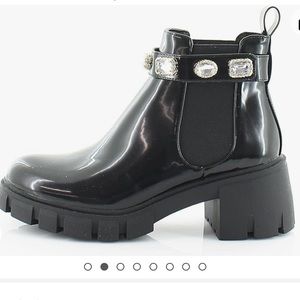 Madden girl Honeyy Jewel Boot